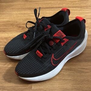 Nike Interact Run Men’s Size 9 Running Shoes